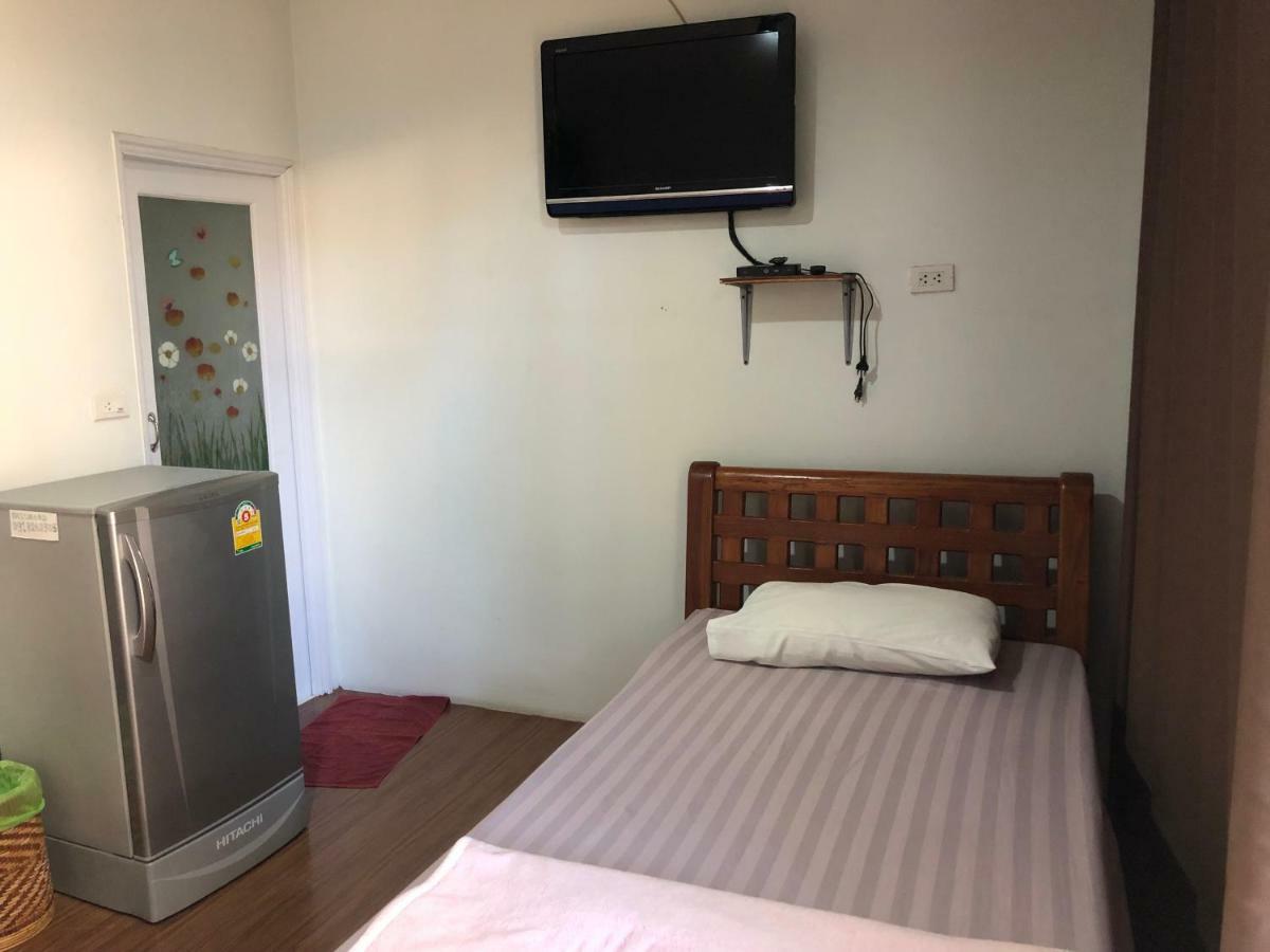 The Point At Airport Aparthotel Nai Yang Beach Buitenkant foto